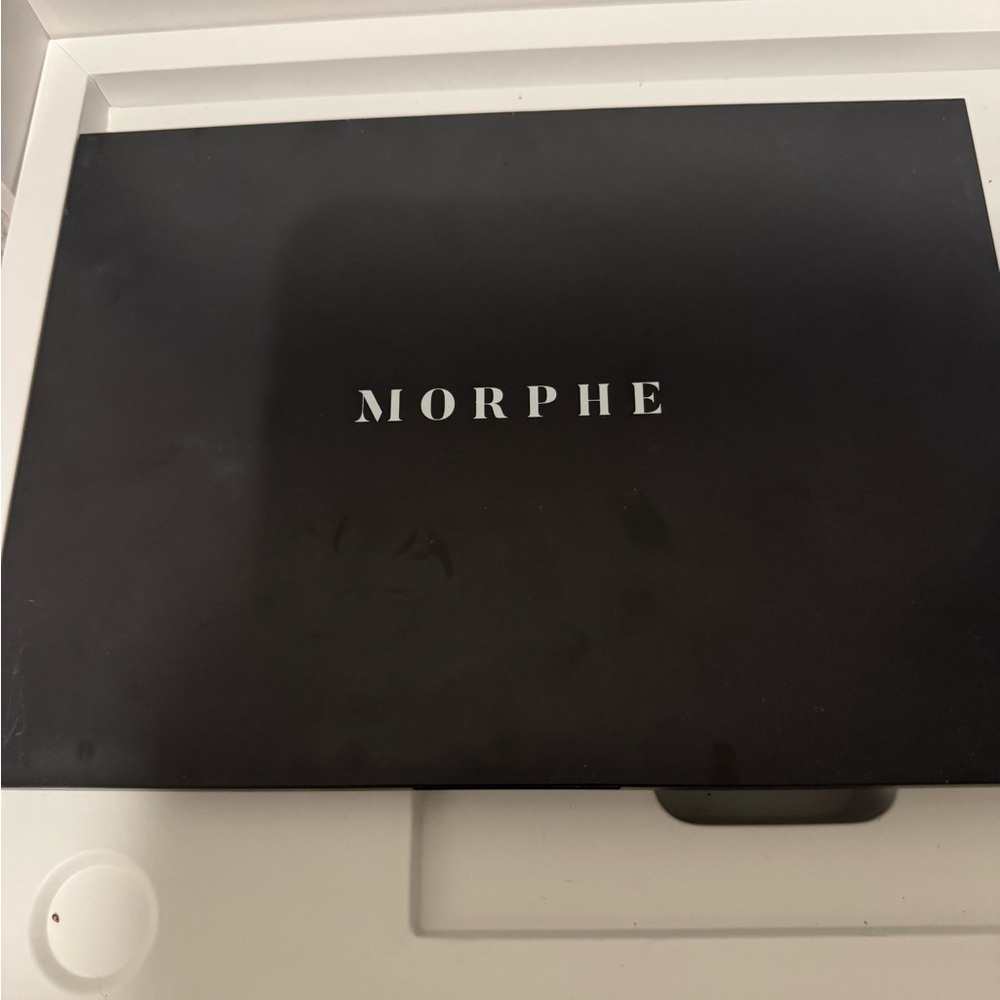 Morphe palette - 35F - Discontinued (NEW)